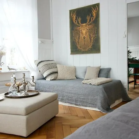 Ni Fravi Apartments, West Appartement