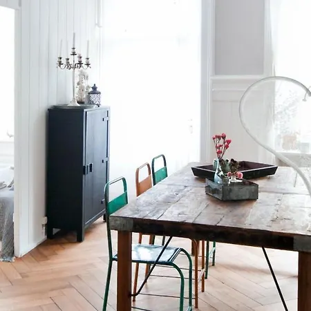 Ni Fravi Apartments, West Appartement *