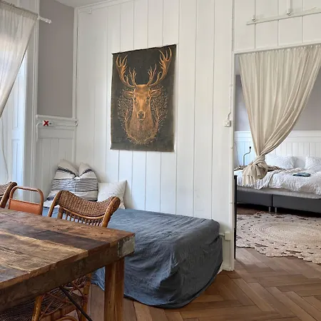Апартаменты Ni Fravi Apartments, West
