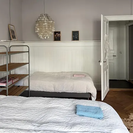 Ni Fravi Apartments, West * Интерлакен